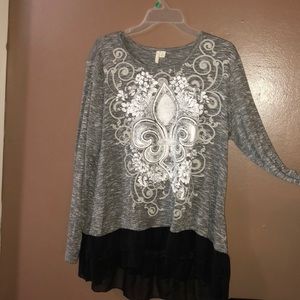 High low long sleeve shirt